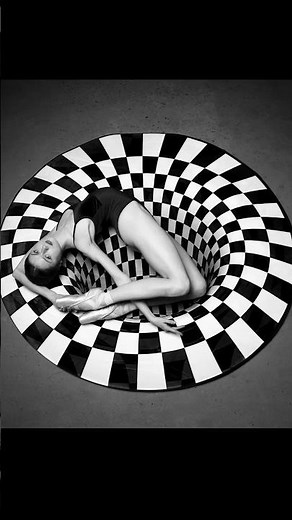 🇺🇦 Model poses for photoshoot📸 Ballet. Model Olga