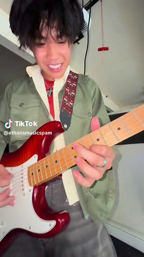 Brazil Guitar Tutorial by Declan McKenna: Learn the Chords and Solo!