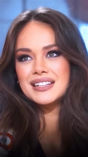 absolutely stunning 😍 Miss France 2026 🇫🇷 @hinaupokodevezeoff ! #MissFrance #LumiereInternational #LumiereInternationalPageantry #WomenEmpowerment #AdvocateYourVoice | Pageant Media Portal