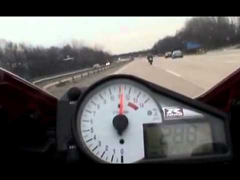 Yamaha YZF R1 vs Suzuki GSXR 1000 Top Speed !!!!