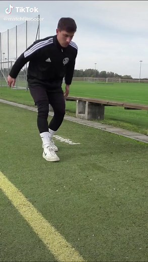 Dynamic Warm-Up for Footballers: Full Stretching Routine