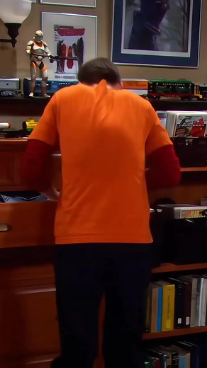 Leonard chose Penny over Sheldon 😅 #thebigbangtheory | Sheldon Cooperclips