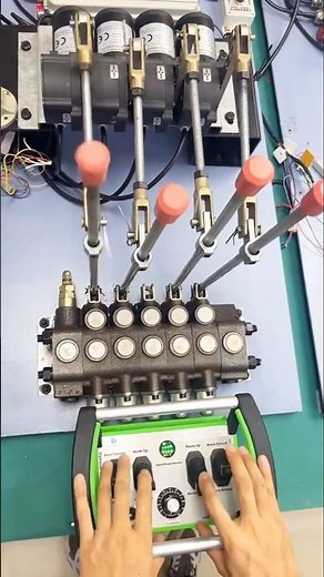 🚜 Remote Control Excavator Valve System | Amazing Hydraulic Joystick Control