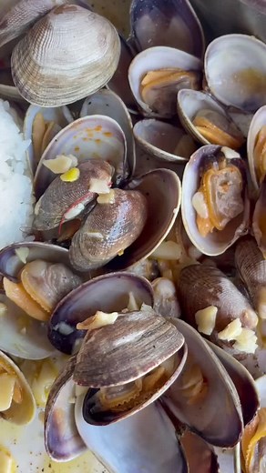 Delicious Clam Recipe from The Boiling Crab