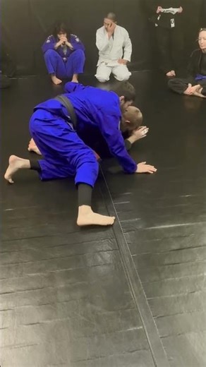 #abilenetexas #jobelteixeiranubjj #jiujitsu #bjj Intro bjj working not getting pinned. #grappling