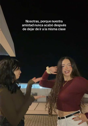 Videos de 𝙎 𝘼 𝙍 𝘼 ☆ (@sara.zip) con “original sound - Overlay Kingdom”