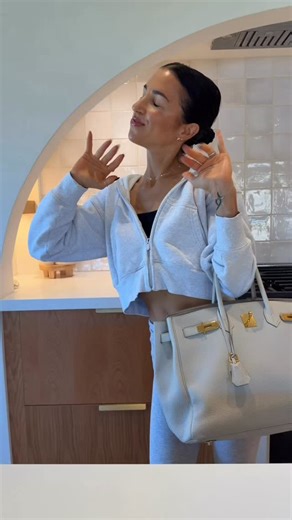 Amie Tollefsrud | A BOUGIE GIRL’S GUIDE TO MAUI 🌴⬇️ *Save this for your next trip* I always get asked about my favorite spots/ the best things to do in... | Instagram