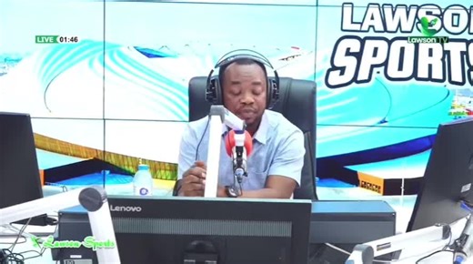 Alphonso Davies: Iconic Moments with Bayern Munich