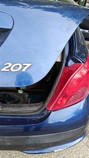 Installing a new CNG system on a Peugeot 207