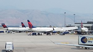 Delta Air Lines Wants To Know If Elites Will Use Check-in Kiosks Instead Of Airport Agents - View from the Wing