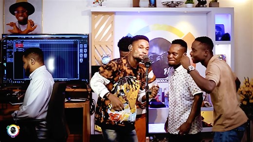 Praising the Lord with Ghanaian Gospel Music