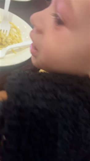 My baby eating kissing his crawfish #stvalentinesday #fypシ #fyp #foryoupage