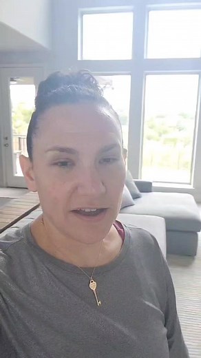 Back home after 3 days away from the flock 🦜 #eclectus #macaw #home #reaction | The Green Bird Brigade