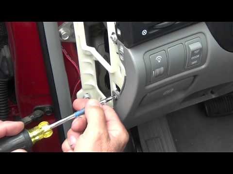 Replace brake lights switch for Hyundai Entourage, Kia Sedona