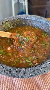Molcajete Salsa 🤤 #recipe #cooking #salsa #molcajete #chili #recipe #food #foodie