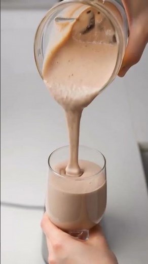 Sweet Coffee Smoothie Recipe | Creamy & Refreshing Coffee Drink #CoffeeSmoothie #IcedCoffee