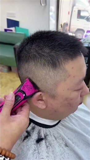 Barber Fixes Uneven Hair in Minutes 😳 Clean Fade Magic! #barbershop #howtocutcurlyhair #haircut
