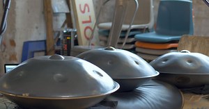 Learn how to play the handpan with Manu Delago