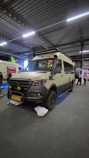 Roadtrip 595L Adventure Line #byinnova #roadtrip #camper #campervan #vanlife #camperlife #travel #van #adventure #campinglife | Innova BV