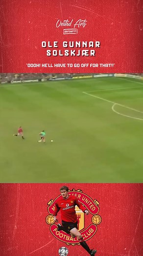 🇾🇪 With four games left in 1997/98, United topped the table by a point, but Arsenal had two games in hand. Deep into stoppage time at OT, Newcastle's Rob Lee broke threatened to end United's title challenge and Ole stopped him the only way he could. The match ended 1-1, and at the end, Arsenal took the title by a single point. #Ole #Solskjaer #mufc #manchesterunited #ClassicGoals | United Arts