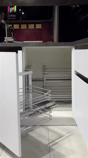 Turn Dead Kitchen Corners Into Smart Storage! 🍽️✨ Genius Hack! #homehacks #organizedliving