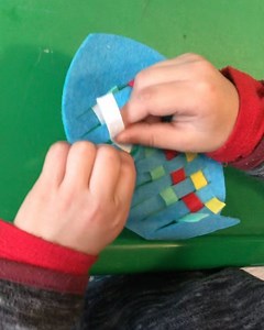 1.4K views · 38 reactions | #planning #touchintegration #sensoryintegration #finemotorskills #handfunction #motorplanning #bilateralintegration #sequencing #mom #momlife #otmommy #momsofinstagram #child #childdevelopment #kids #preschoolactivities #preschool #preschoolathome #preschoolteacher #teachersofinstagram #teacher #occupationaltherapy #occupationaltherapyassistant #occupationaltherapist #occupationaltherapystudent | Carla Grobler Arbeidsterapeut / Occupational Therapist | Facebook