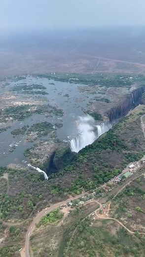 Chutes Victoria vues du ciel | Best Hotels Worldwide