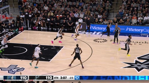 Ant vs. Wemby going back-and-forth — 4 straight buckets in a wild sequence! 🔥 📲 Watch games LIVE and on demand with NBA League Pass 👉 https://bit.ly/NBAPHLeaguePassSoS #NBAPhilippines #NBAHighlights | NBA Philippines