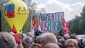 Vous allez devoir attendre des mois pour la revalorisation de votre retraite : le gouvernement reporte l’augmentation des pensions