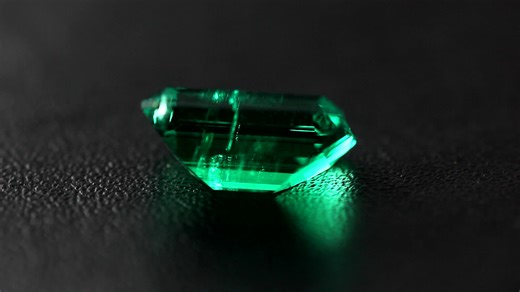 Synthetic Emerald Price Per Carat Hydrothermal Colombian Emerald for Sale
