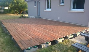 Comment faire une terrasse de jardin pas cher ?