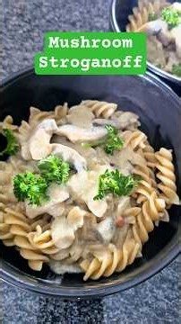 Mushroom Stroganoff: so good you wont miss the meat #southafricanyoutuber