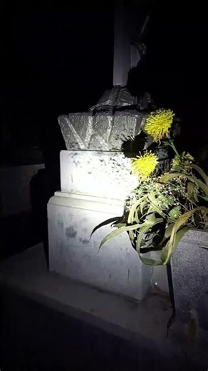 Witching Tuesday at the cemetery👹😱🛑