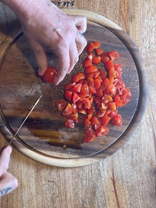 Zucchine ripiene buonissime! https://blog.giallozafferano.it/creandosiimpara/ricetta-zucchine-ripiene-con-melanzane-e-pomodorini/ | Creando si impara