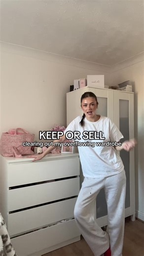 Decluttering Clothes: Keep or Sell Decisions