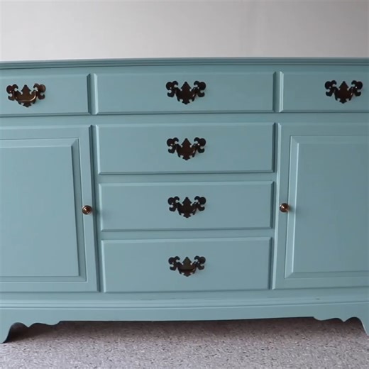 7.3K views · 170 reactions | Refinishing a dresser that had a BOTCHED Paint Job #sidehustle #diyprojects #contentcreator #furnituremakeover #prettydistressed | Pretty Distressed | Facebook