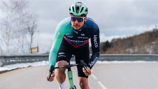 Du biathlon au cyclisme, "un rêve de petit garçon" pour Emilien Jacquelin qui rejoint l'équipe Decathlon CMA-CGM