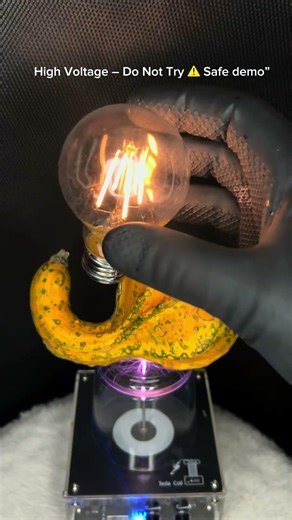 COILX ⚡ Tesla Coil Experiment #042 #TeslaCoil #HighVoltage #Plasma