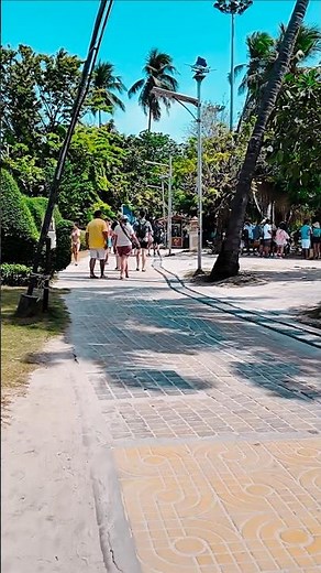 A beautiful sunny days walking around phi phi island 🇹🇭❤️...#phiphiislands #phiphi #phiphiisland