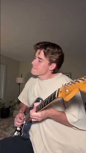 Aiden Kroll’s new single “White Flag” on his American Pro Classic Strat is on repeat. 🌀