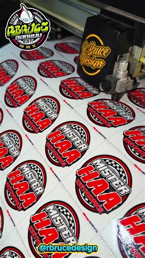 GLOSSY STICKER CUT ON GRAPHTEC CE 7000