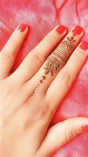 Finger mehndi