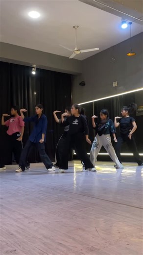 DDC DANCE ACADEMY 💎 on Instagram: "Dheere Dheere Bol Koi Sunale 🔥🔥!!!! . . . . . Academy- @ddcacadamy 🫶 . . . Dance by - @soni_sharma_06 @avnimaheshwari125 @mahimaarora_dance_ @khushi_verma457 @angelsharma1202_ @shreyarana_1403 . . . . #reels #explore #trendingreels #dancechallenge #dancechallenge #reelsinstagram #instagood #instadaily #trend #explorepage #instalike #viral #réel #reelitfeelit #reelsviral #dance #reel #dancer #dance #trendingreels #foryou #girls #girlscrew #crew #crewdance #d