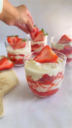 ETON MESS 🍓 - So light,creamy, fruity and best of all it is ready in minutes, a British classic that never disappoints. No baking, no faff- just summer in a bowl. Comment 'recipe please' to get the recipe sent to you automatically by DM or details in my bio or at tamingtwinsdotcom 🧡 #etonmess #summerrecipe #bbq #dessert #easyfamilyrecipes #nofussdesserts #familyfriendlyfood #recipe #recipes | Taming Twins - Fuss Free Family Food