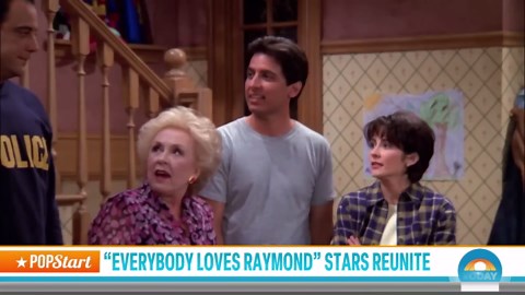 ‘Everybody Loves Raymond’ Stars Reunite: Get a First Look