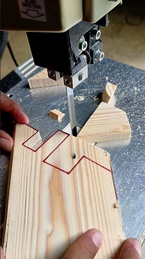 Cutting patterns on a band saw? Easy money. 🪚Smooth curves, clean cuts — can’t beat it.#woodworking