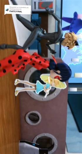 Miraculous Ladybug: Aventuras de Marinete e seus amigos