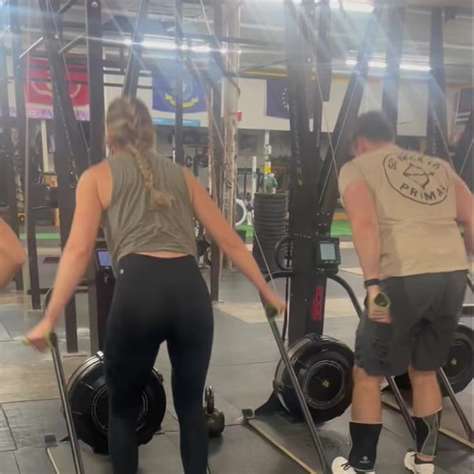 11/8 SATURDAY 24 Minute E90ot90 1 - Thrusters (95/65) 2 - Burpee Pull Ups 3 - Synchro Calorie Bike, Row, or Ski 4 - Sled Push (145/125) 💥💥💥💥💥💥💥💥💥 Saturday Gun Show 80 Dumbbell Hammer Curls - Split 70 TRX Tricep Extensions - Split 60 Ring Rows with 2 second pause - Split 50 Banded Curls - Each 40 Band Overhead Tricep Extensions - Each 30 Db Plank Curls - Split 20 Box Dips - Each 10 ManMakers - Split #fitfam #crossfitcommunity #michiganmade🇺🇸 #EdgeStrong #crossfit #michiganmade #crossfi