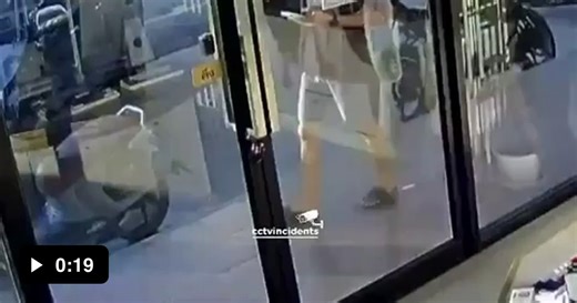 Unexpected customer - Video