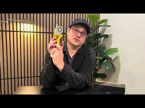 Check out these cool electric scissors!